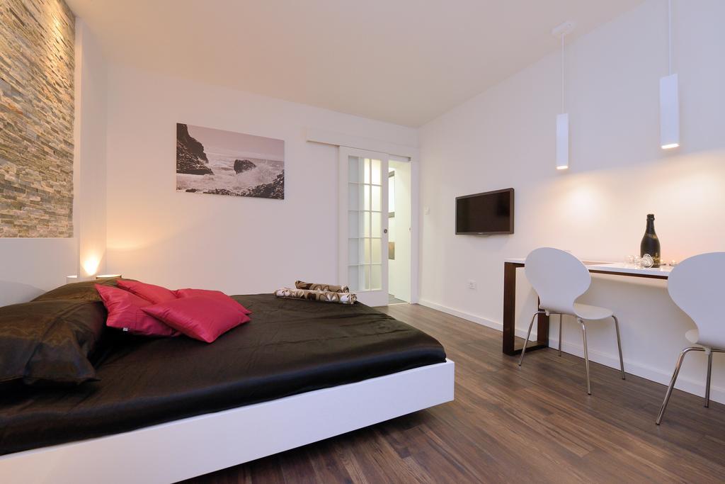 Guest House D&G -I Apartment & Room Zadar Room photo