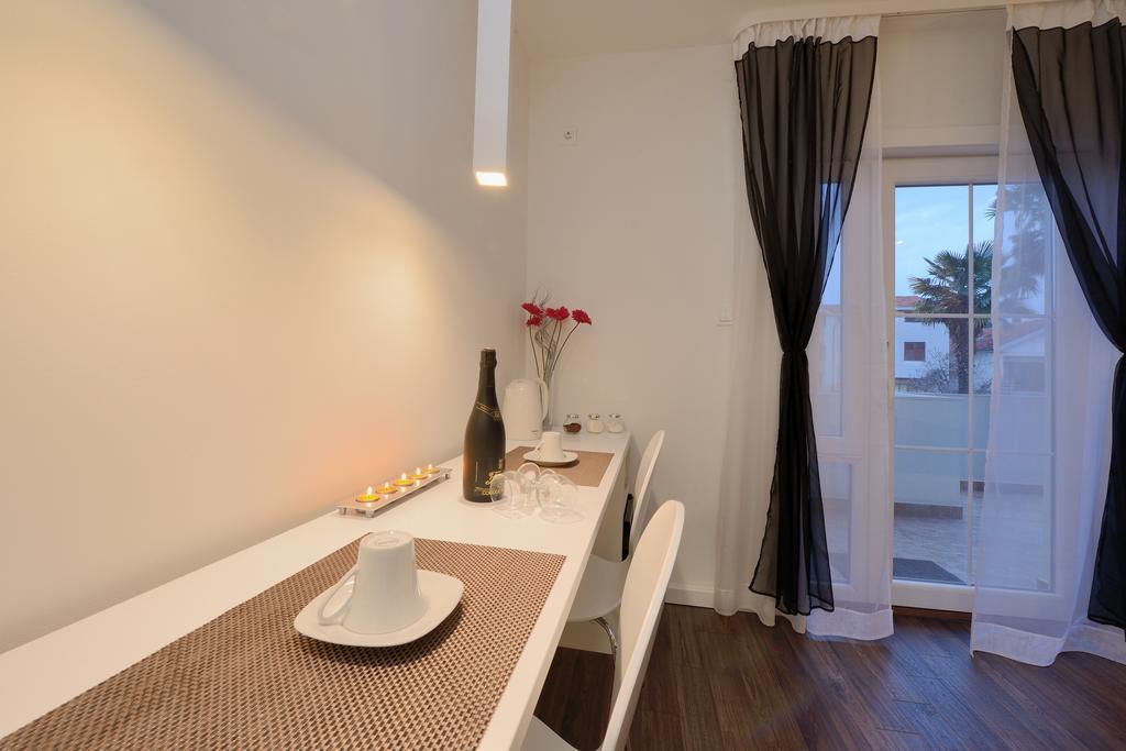 Guest House D&G -I Apartment & Room Zadar Room photo